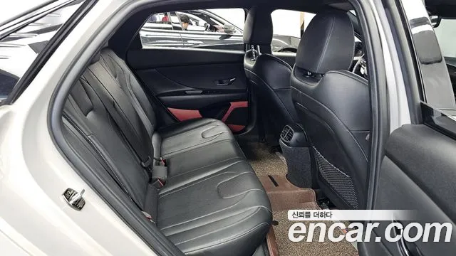 Hyundai AVANTE — Фото автомобиля 12