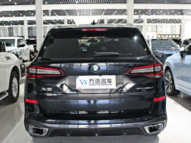 BMW X5 — Фото автомобиля 14