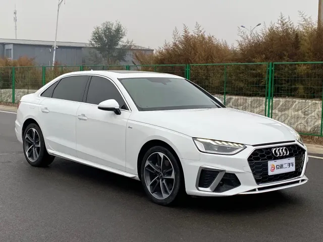 Audi A4L — Фото автомобиля 3