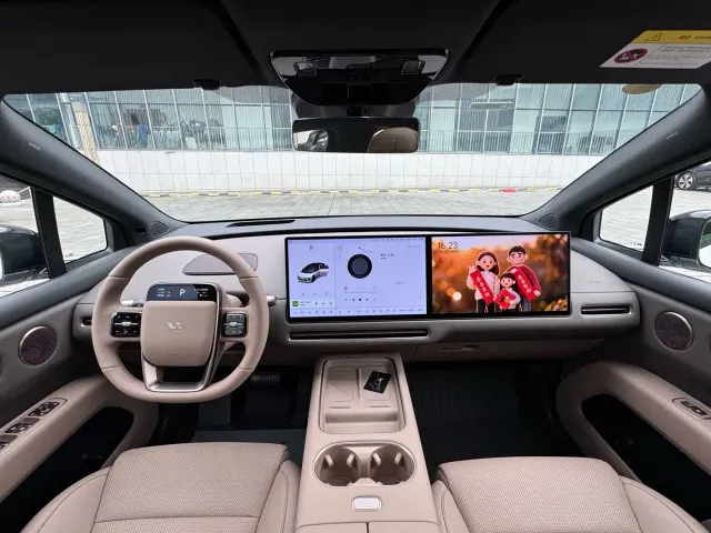 Li Auto i6 — Фото автомобиля 12