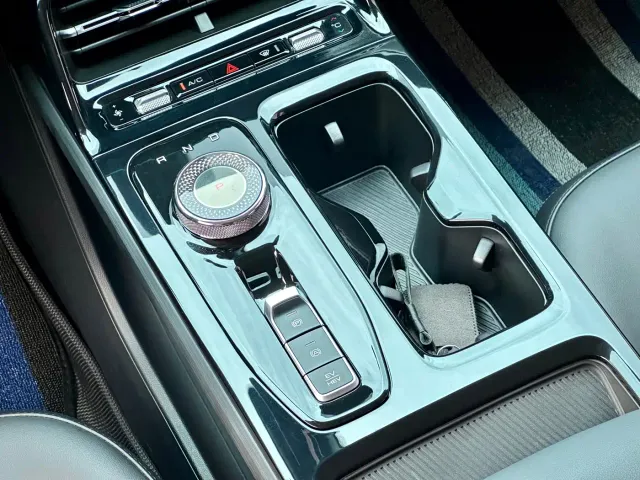 Wuling Starlight — Фото автомобиля 16