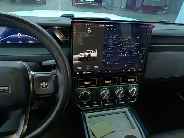 iCAR V23 — Фото автомобиля 12