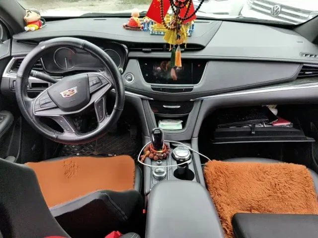 Cadillac XT5 — Фото автомобиля 12
