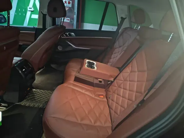 BMW X5 — Фото автомобиля 8
