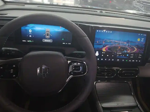 Leapmotor C11 — Фото автомобиля 16