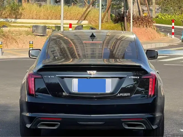 Cadillac CT5 — Фото автомобиля 4