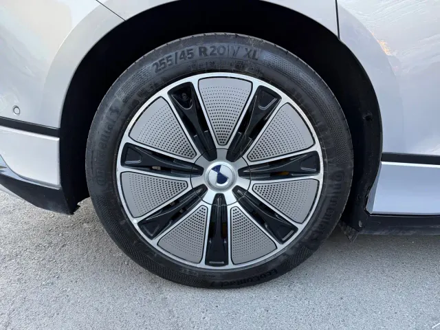Denza Z9GT — Фото автомобиля 14