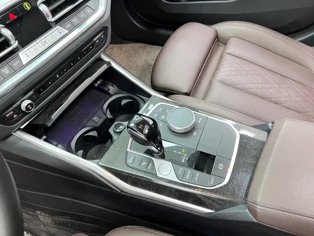 BMW 3 Series — Фото автомобиля 11