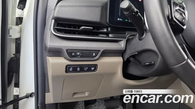 Kia Canival — Фото автомобиля 5