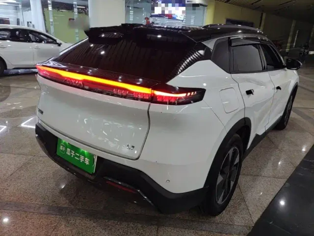 Dongfeng Fengshen L7 — Фото автомобиля 6
