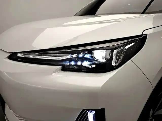 Changan Qiyuan Q05 — Фото автомобиля 18