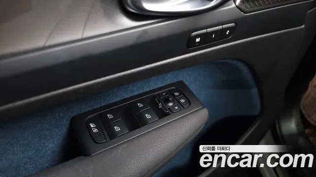 Volvo C40 Recharge — Фото автомобиля 23