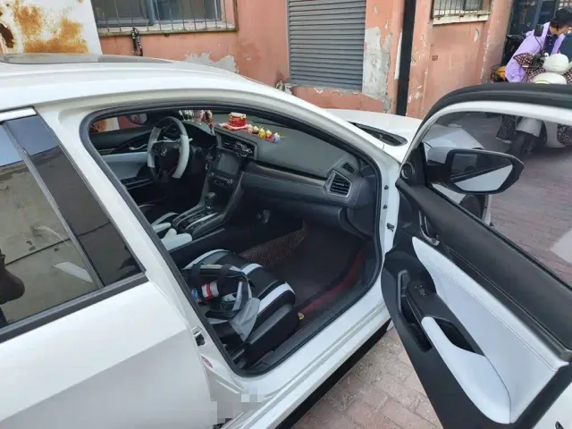 Honda Civic — Фото автомобиля 17