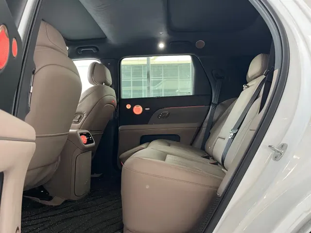 IM Motors LS8 — Фото автомобиля 10