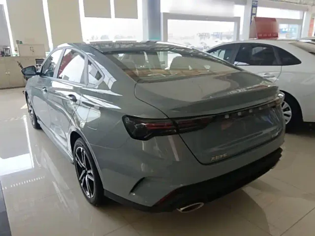 Geely Binrui — Фото автомобиля 4