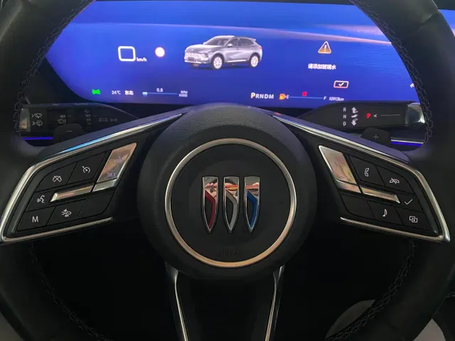 Buick Envision S — Фото автомобиля 11