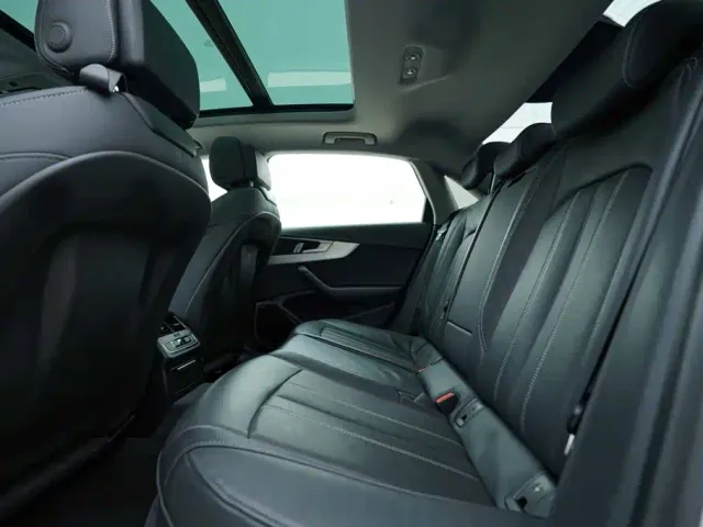 Audi A4L — Фото автомобиля 19
