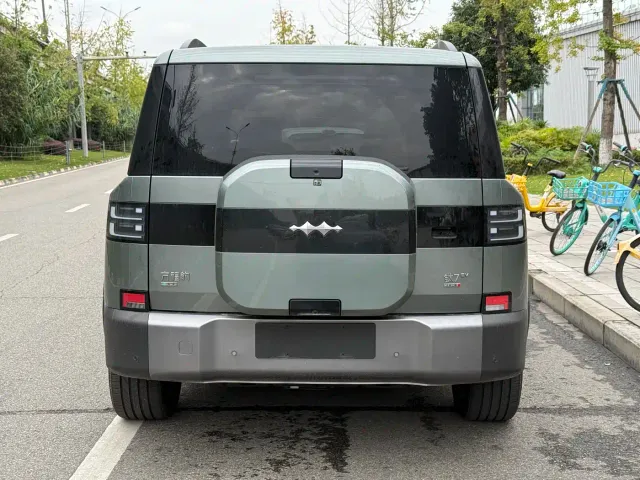 BYD FangChengBao Titanium 7 — Фото автомобиля 9