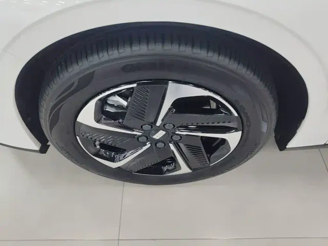 Geely Galaxy L6 — Фото автомобиля 22