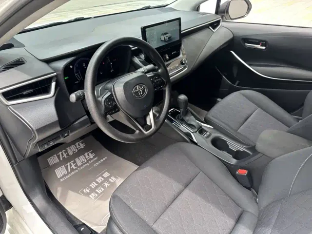 Toyota Corolla — Фото автомобиля 8
