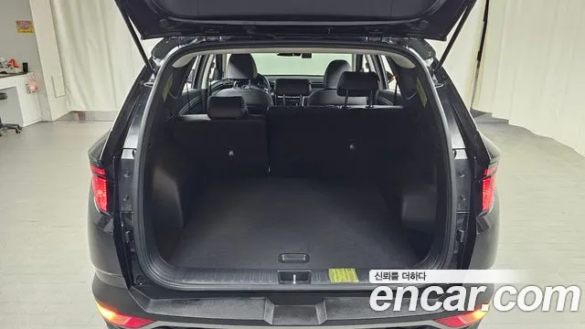 Hyundai Tucson Tucson (NX4) Дизель 2.0 2WD — Фото автомобиля 20