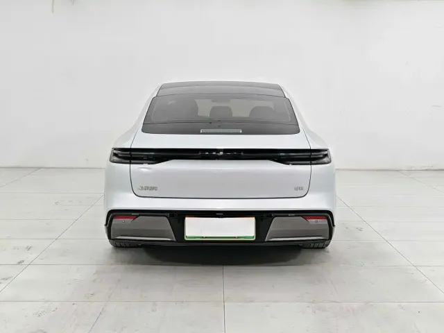 Geely Galaxy Galaxy E8 2024 550km RWD MAX — Фото автомобиля 6