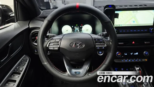 Hyundai Kona — Фото автомобиля 12