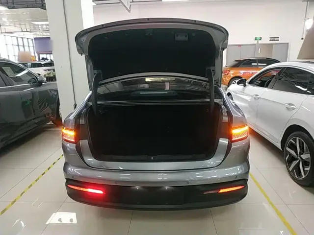 BYD Seal 05 DM-i — Фото автомобиля 18