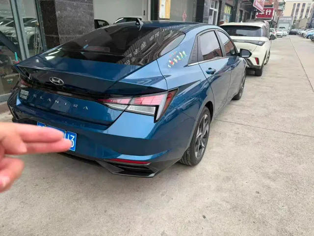 Hyundai Elantra — Фото автомобиля 2