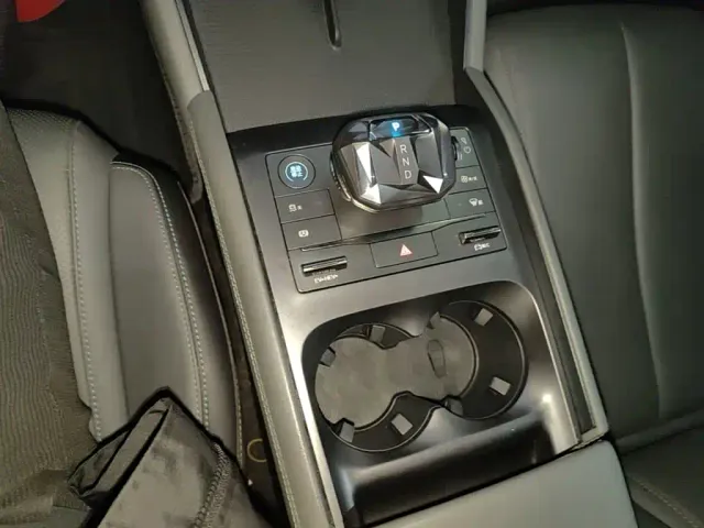 BYD Qin L — Фото автомобиля 13