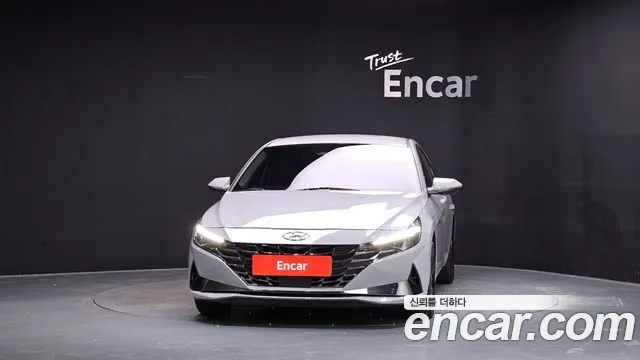 Hyundai Avante CN7 — Фото автомобиля 3