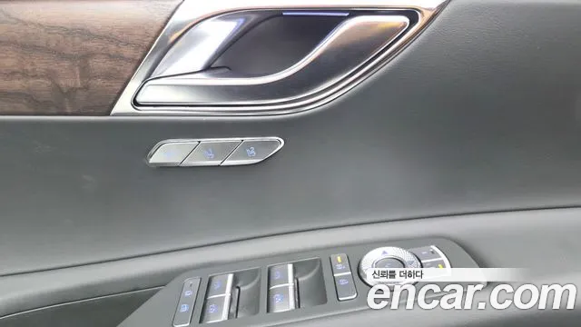 Genesis GV80 — Фото автомобиля 27