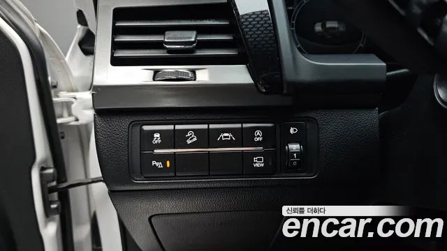 KG_Mobility_Ssangyong Rexton Новый Rexton Sport Khan Дизель 2.2 4WD — Фото автомобиля 16