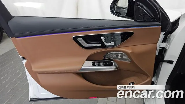Mercedes-Benz E-Class — Фото автомобиля 13