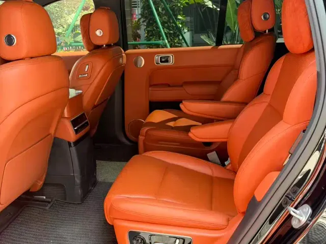 Li Auto L9 — Фото автомобиля 9