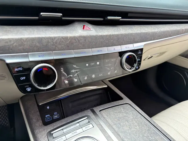 Genesis Pure Electric G80 — Фото автомобиля 8