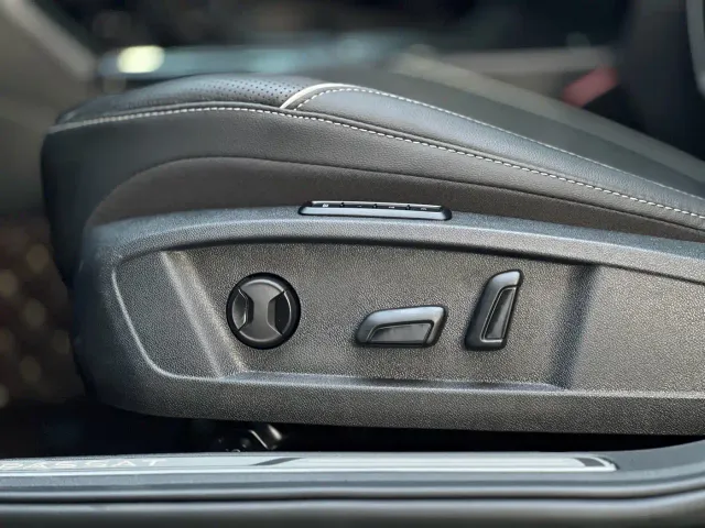 Volkswagen Passat — Фото автомобиля 16