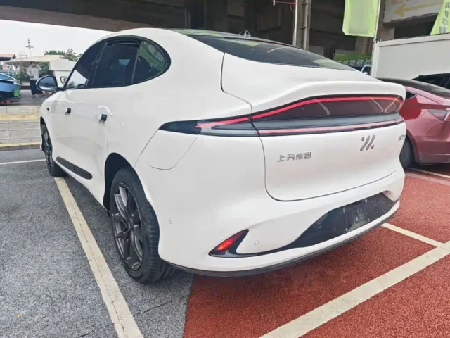 IM Motors LS6 — Фото автомобиля 4