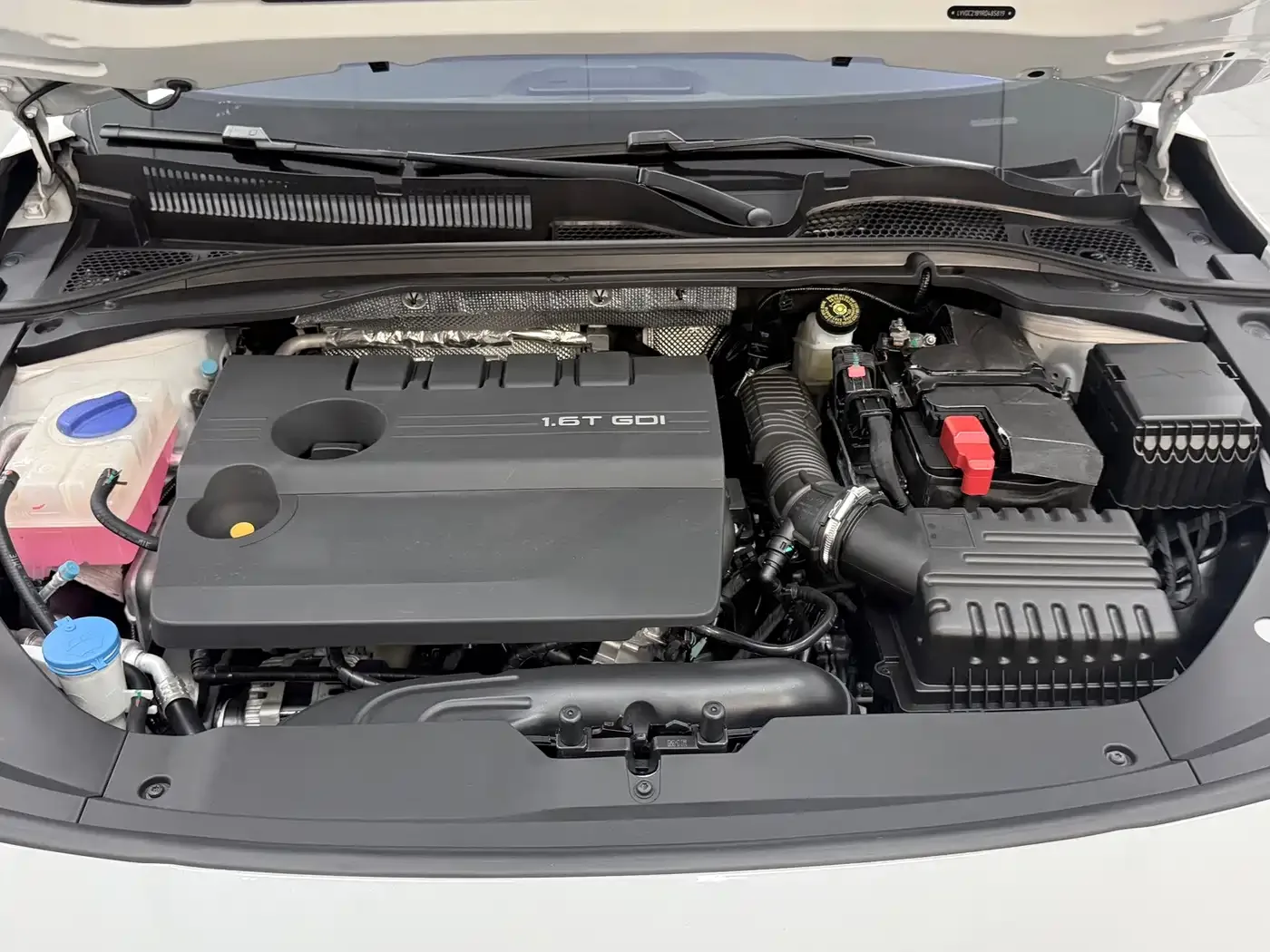Chery Arrizo 8 2022 1.6T DCT Ya — Фото автомобиля 12
