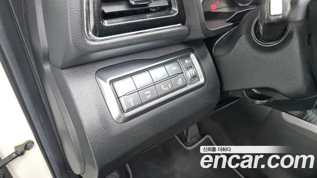 KG_Mobility_Ssangyong TIBOLI Very New Tivoli Бензин 1.5 2WD — Фото автомобиля 20