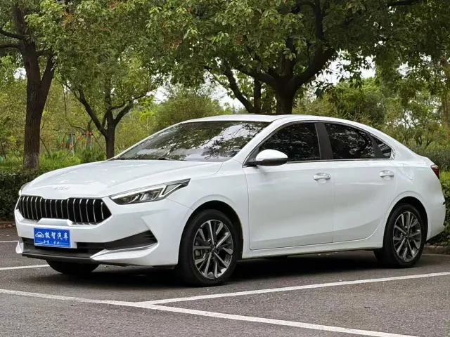 Фотография автомобиля — Kia K3