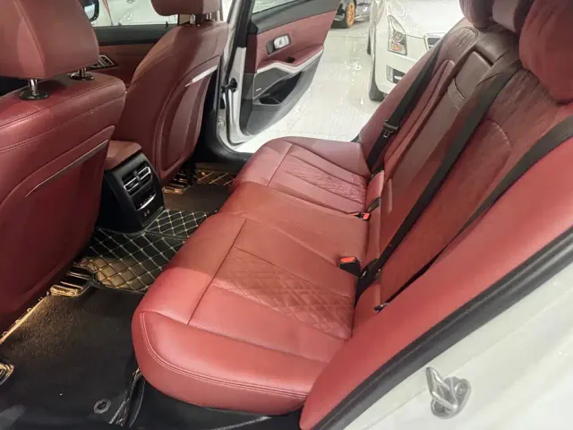 BMW 3 Series — Фото автомобиля 9