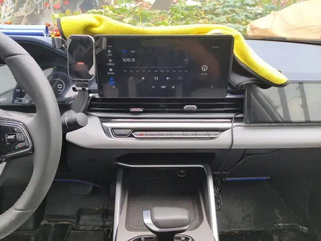 Geely Emgrand — Фото автомобиля 5