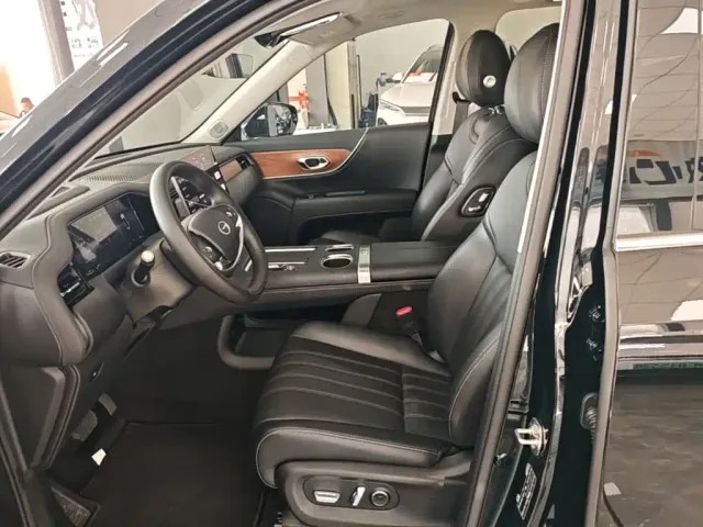 GAC Trumpchi Xiangwang S9 — Фото автомобиля 14