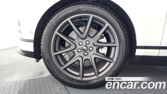 Land Rover Range Rover Velar Range Rover Velar 3.0 P400 Dynamic HSE — Фото автомобиля 5