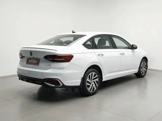 Volkswagen Lavida — Фото автомобиля 2