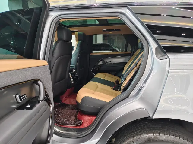 Land Rover Range Rover Sport — Фото автомобиля 10