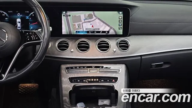 Mercedes-Benz E-Class W213 — Фото автомобиля 19