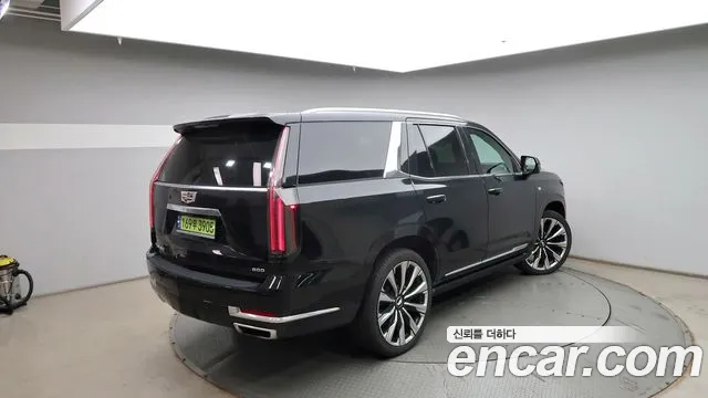 Cadillac Escalade — Фото автомобиля 4