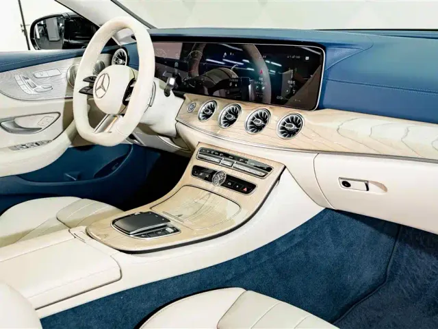 Mercedes-Benz E-Class — Фото автомобиля 19